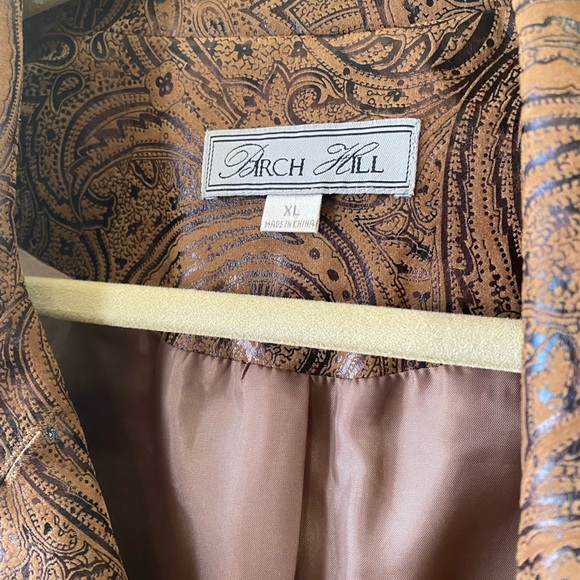 Coat - Picture 2 of 2